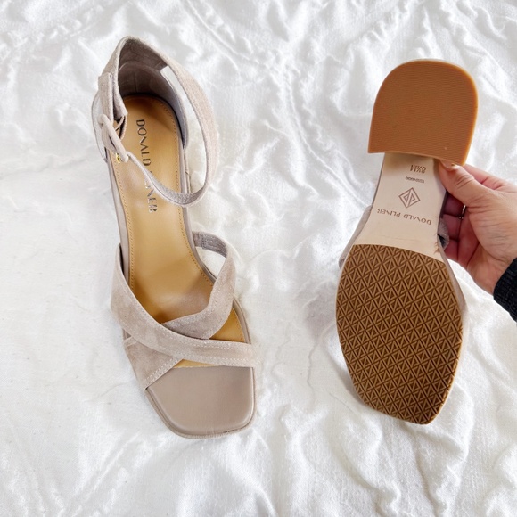 Donald J Pliner Trista Womens Slip On Strappy Heel Size 8.5 New - Picture 6 of 7